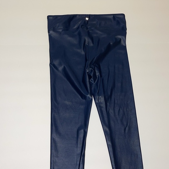 Koral by Ilana Kugel “Lustrous” Iridescent Blue Leggings - Women's Size Medium - Picture 5 of 7